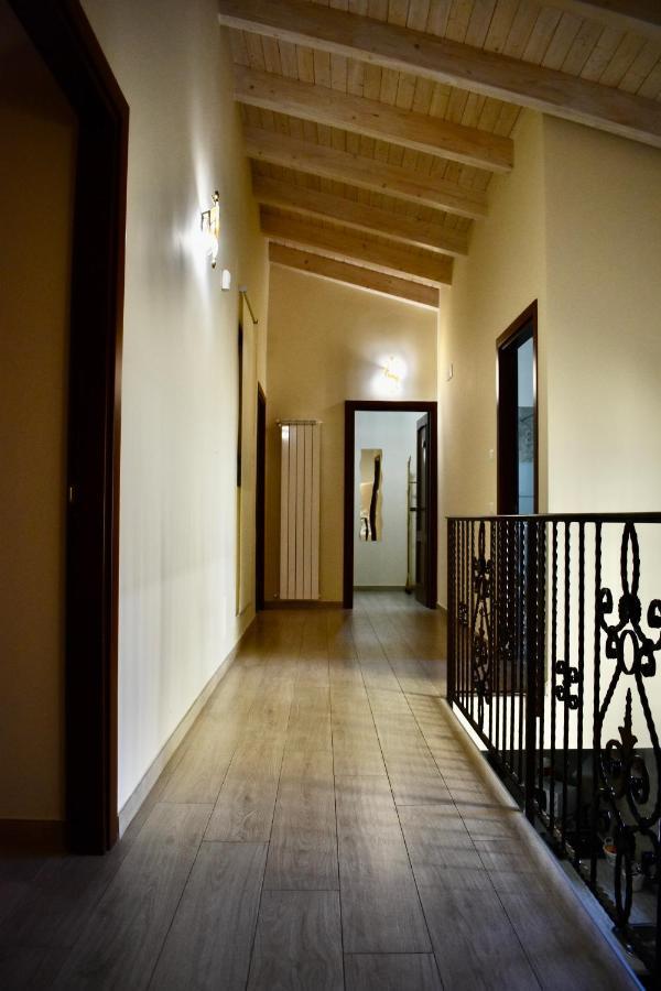 Dimora Normanna Acomodação com café da manhã Aversa Exterior foto