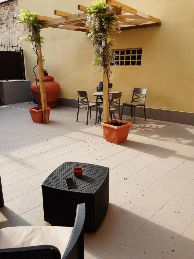 Dimora Normanna Acomodação com café da manhã Aversa Exterior foto